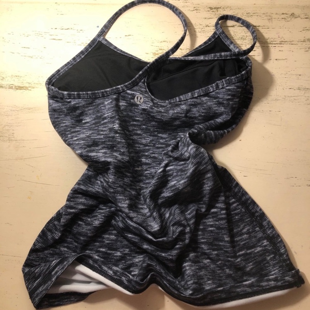 lululemon athletica Y power tank top.